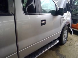 2011 FORD F-150, SILVER, XLT MODEL, EXTD CAB, 5.0L, 4WD,  F26271